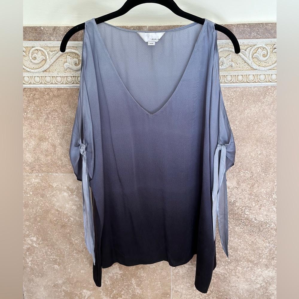 Silk gray&black blouse cold shoulder cut out size L